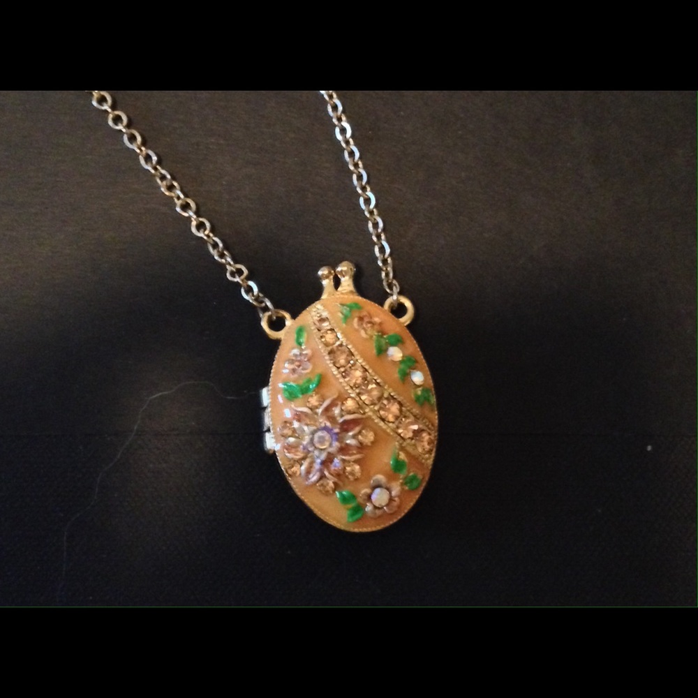 Jeweled Gold Locket with Magnetic Closure